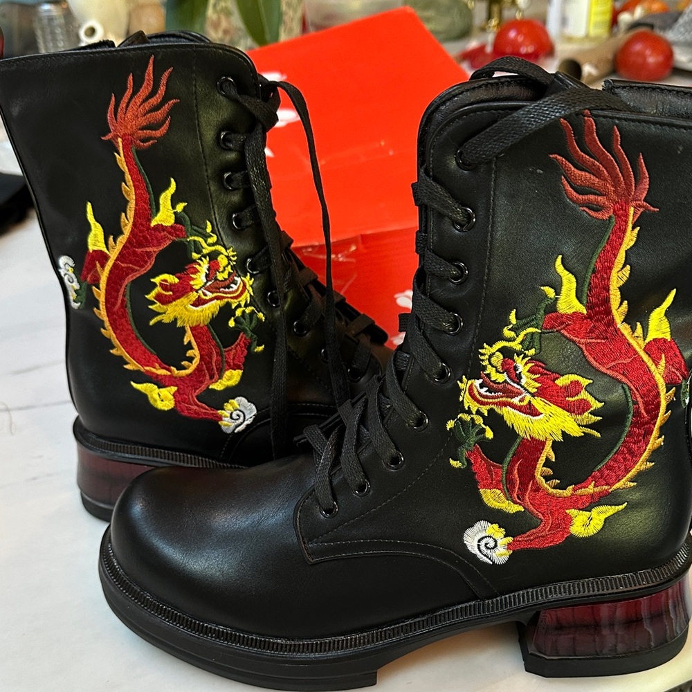 Black Dragon Embroidered  Boots